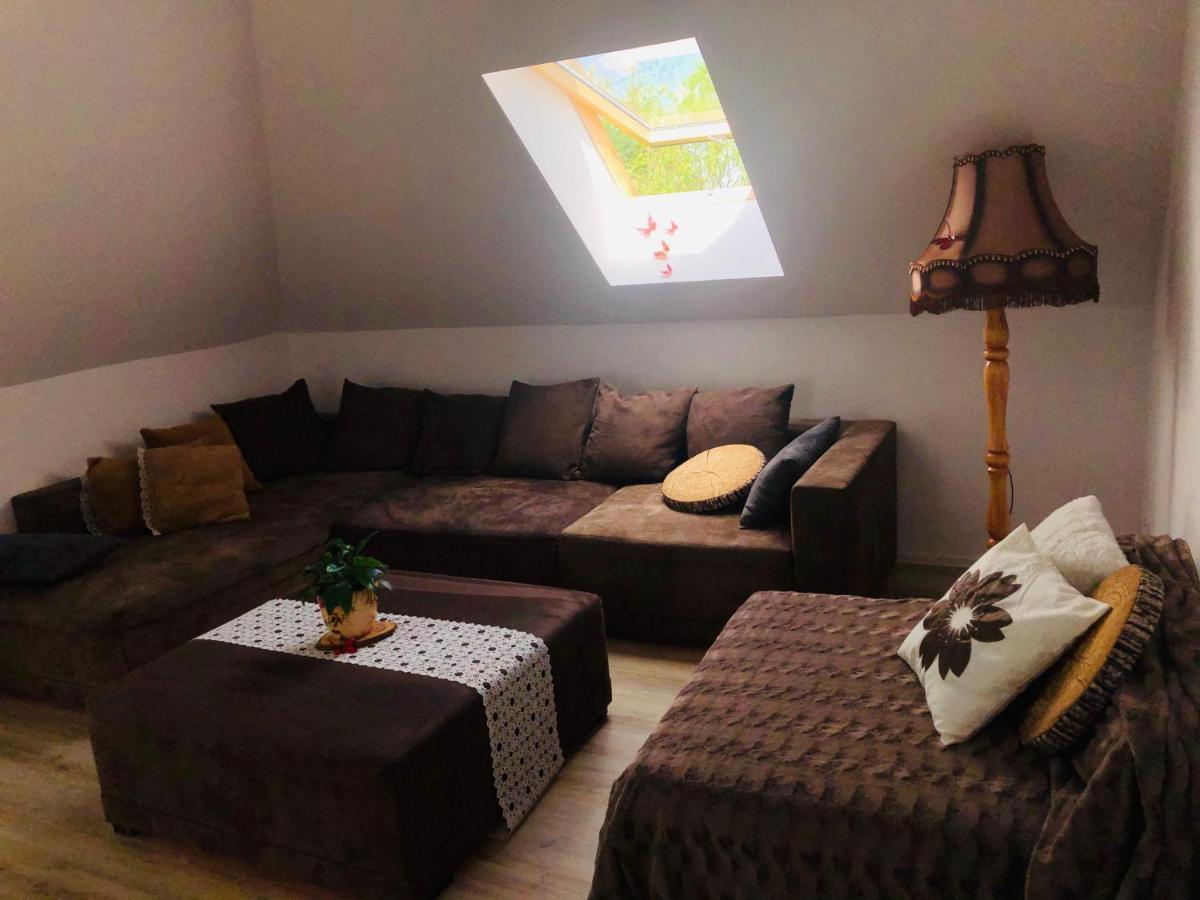 Villa Nibylandia Motylkowa Nowa Wies Grodziska Esterno foto