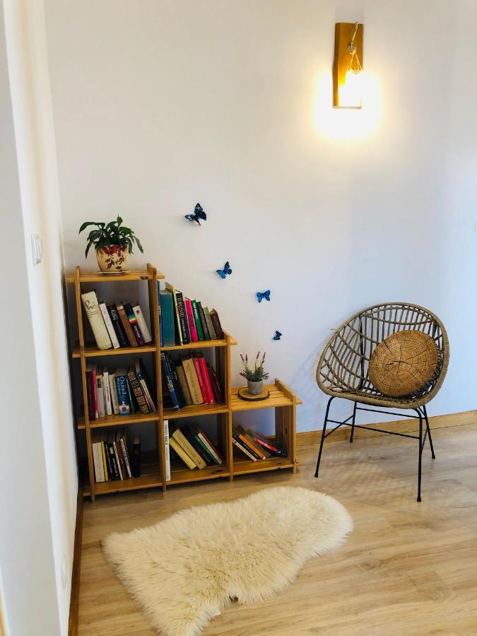 Villa Nibylandia Motylkowa Nowa Wies Grodziska Esterno foto