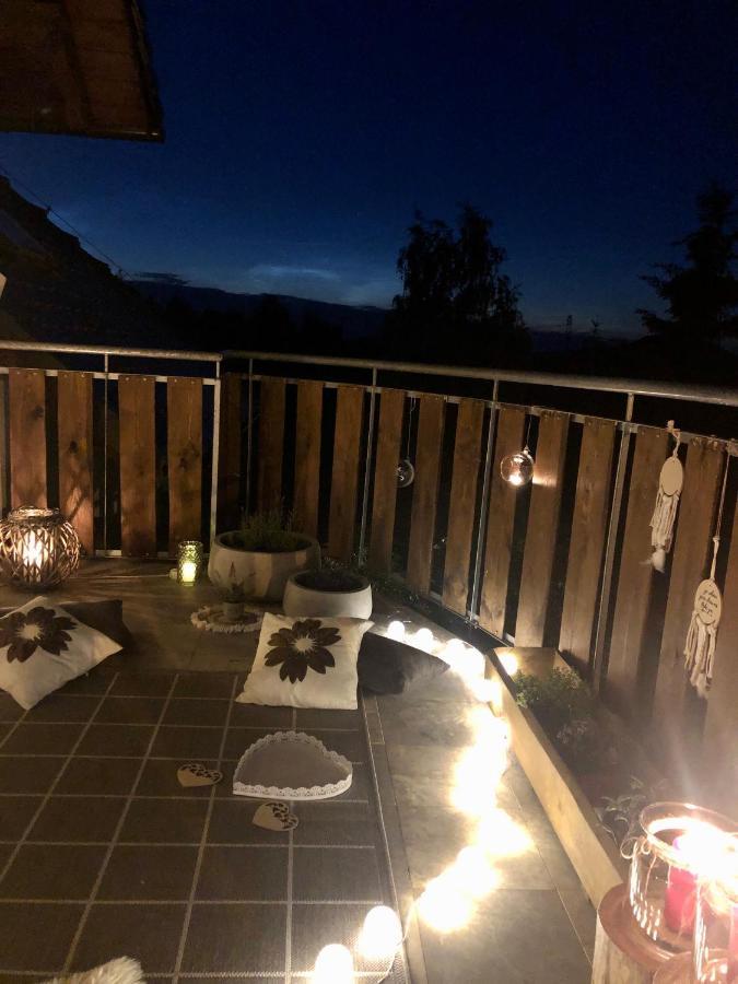 Villa Nibylandia Motylkowa Nowa Wies Grodziska Esterno foto