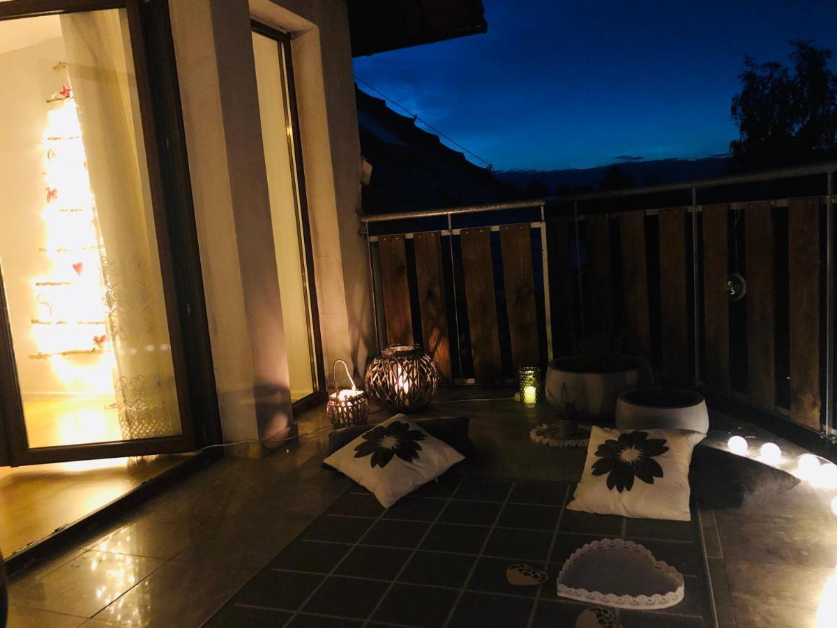Villa Nibylandia Motylkowa Nowa Wies Grodziska Esterno foto
