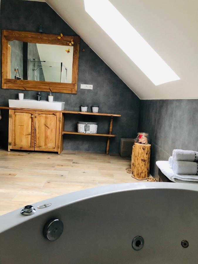 Villa Nibylandia Motylkowa Nowa Wies Grodziska Esterno foto