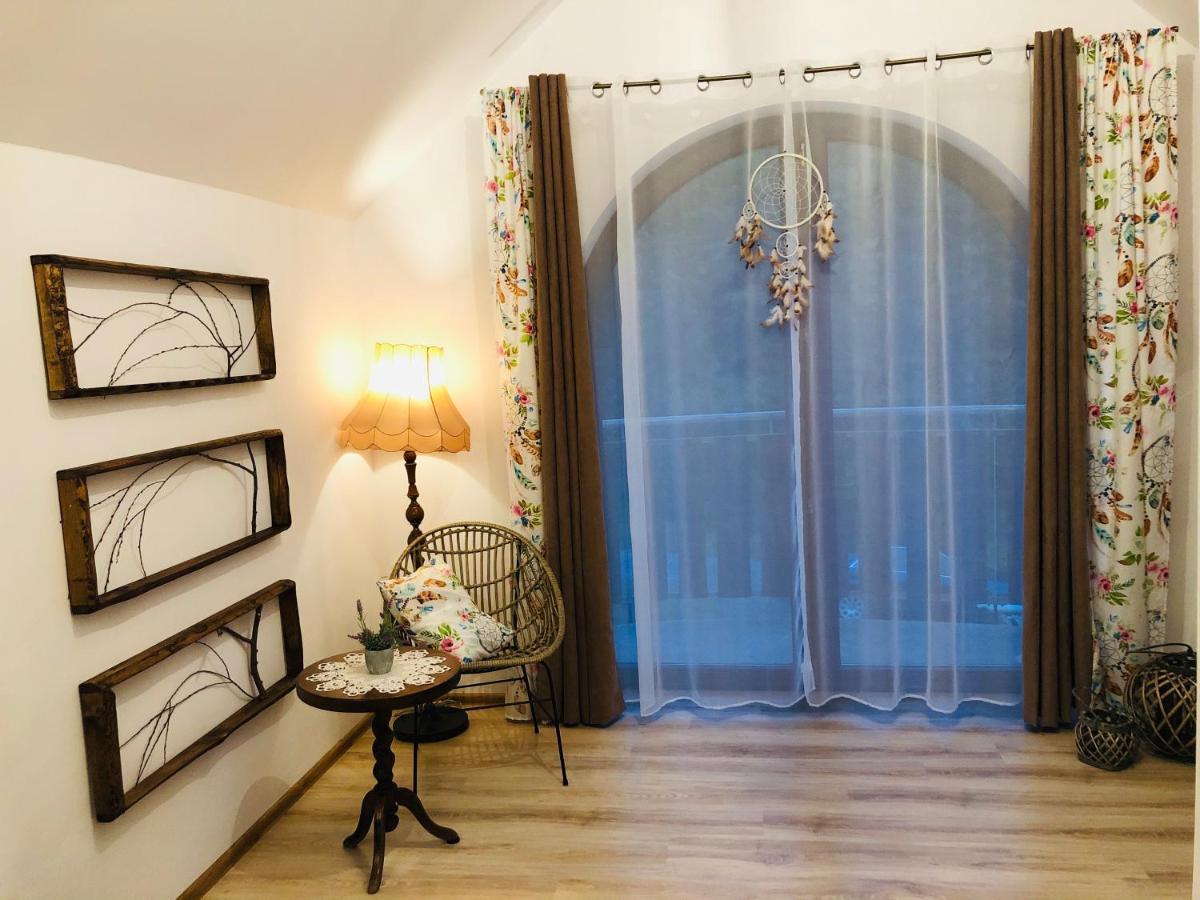Villa Nibylandia Motylkowa Nowa Wies Grodziska Esterno foto