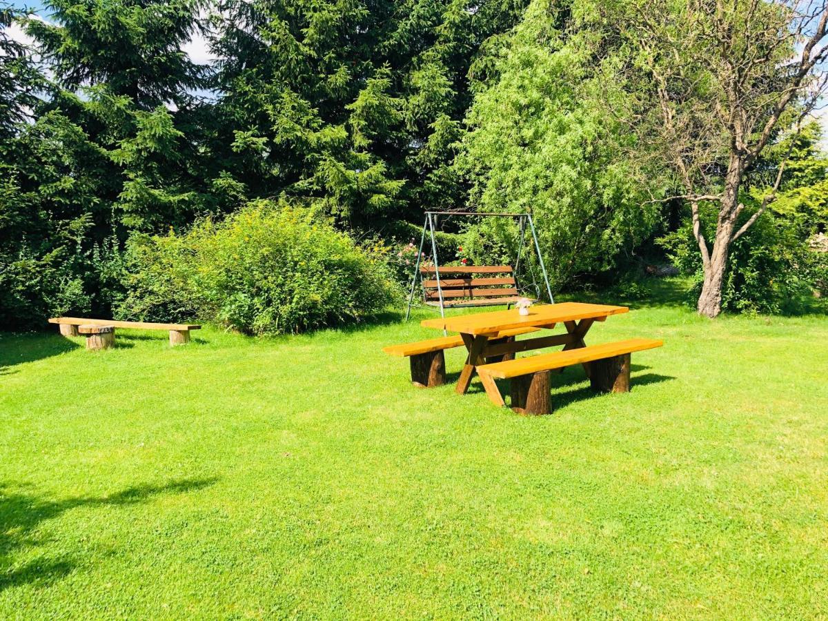 Villa Nibylandia Motylkowa Nowa Wies Grodziska Esterno foto