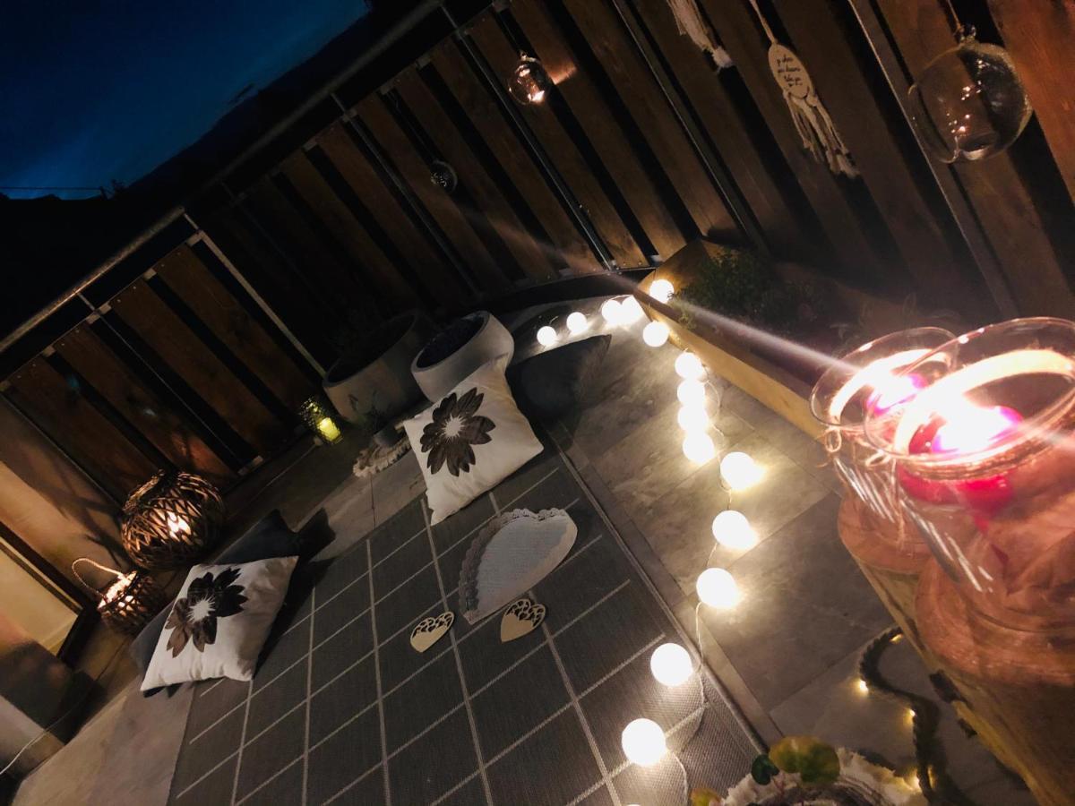 Villa Nibylandia Motylkowa Nowa Wies Grodziska Esterno foto