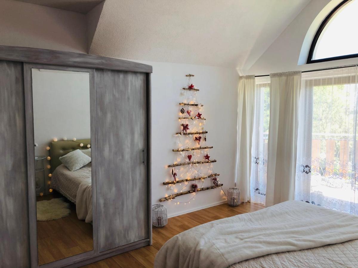 Villa Nibylandia Motylkowa Nowa Wies Grodziska Esterno foto